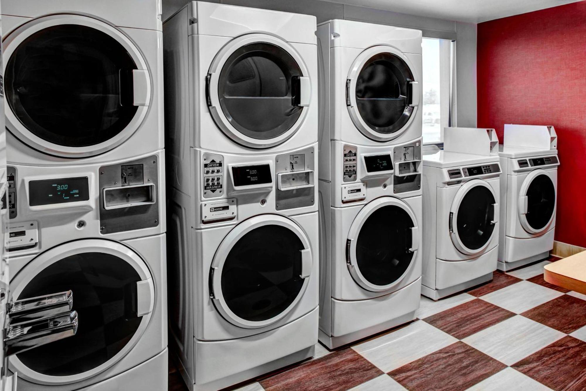 Towneplace Suites By Marriott Bakersfield West Exteriör bild