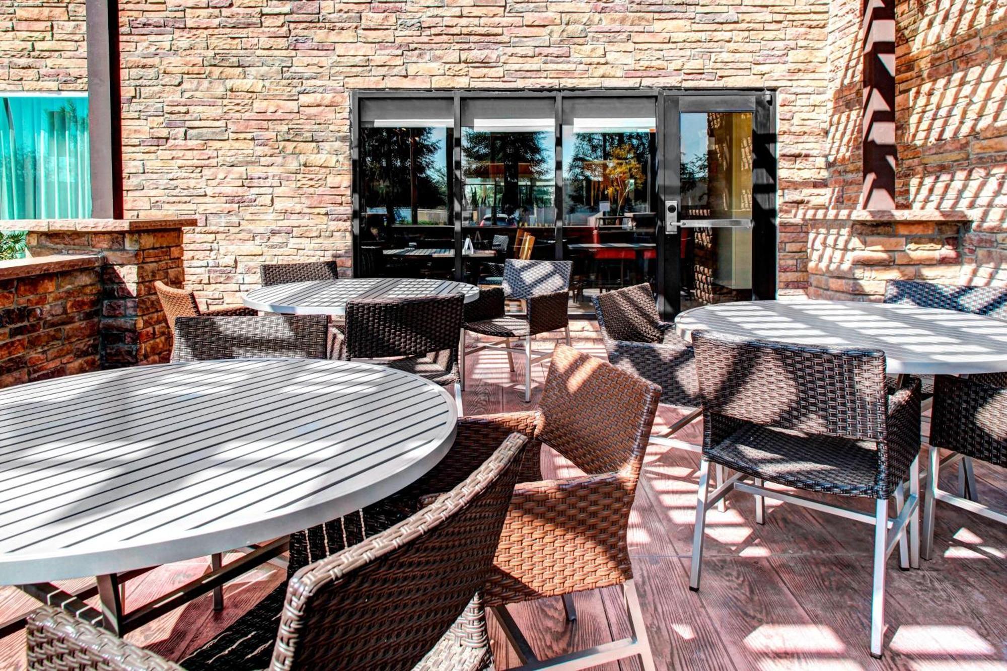 Towneplace Suites By Marriott Bakersfield West Exteriör bild