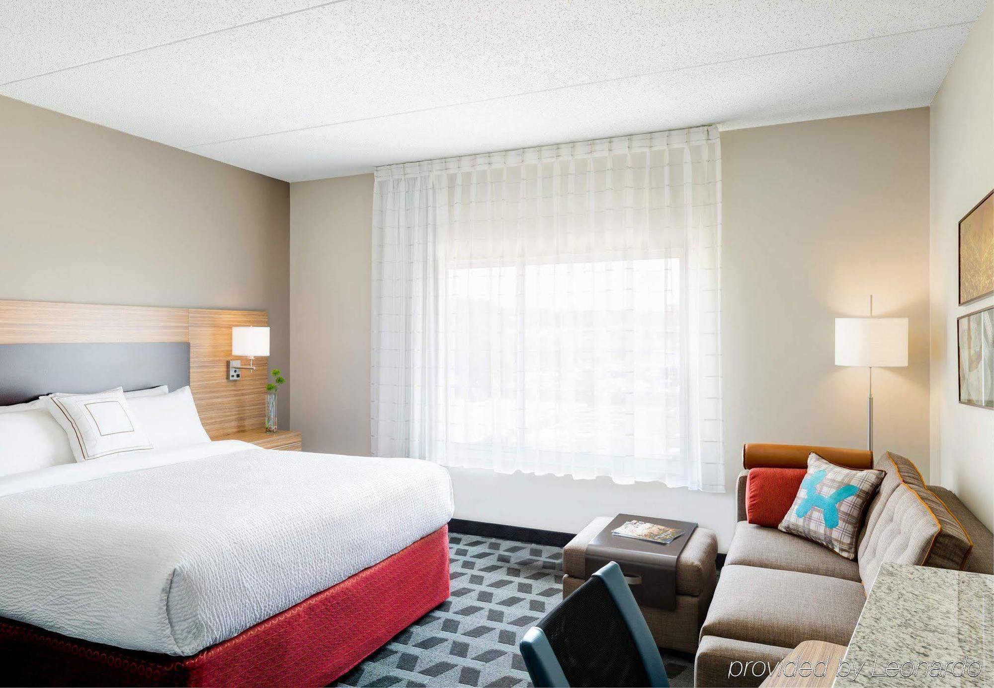 Towneplace Suites By Marriott Bakersfield West Exteriör bild