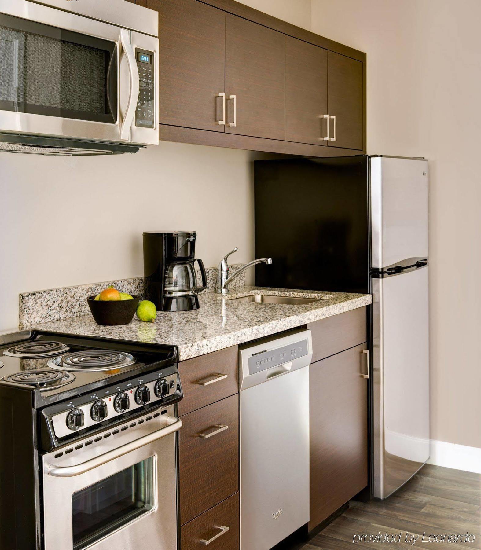 Towneplace Suites By Marriott Bakersfield West Exteriör bild