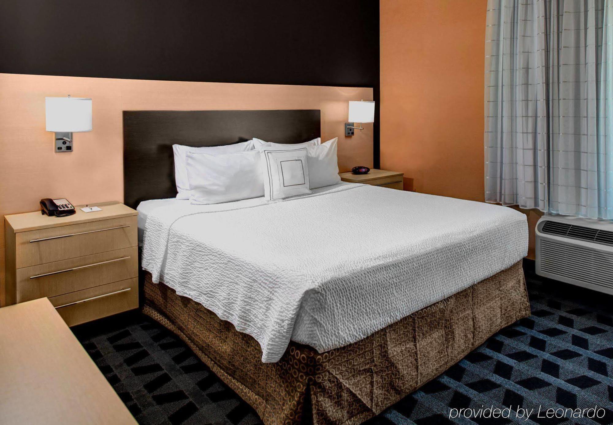 Towneplace Suites By Marriott Bakersfield West Exteriör bild