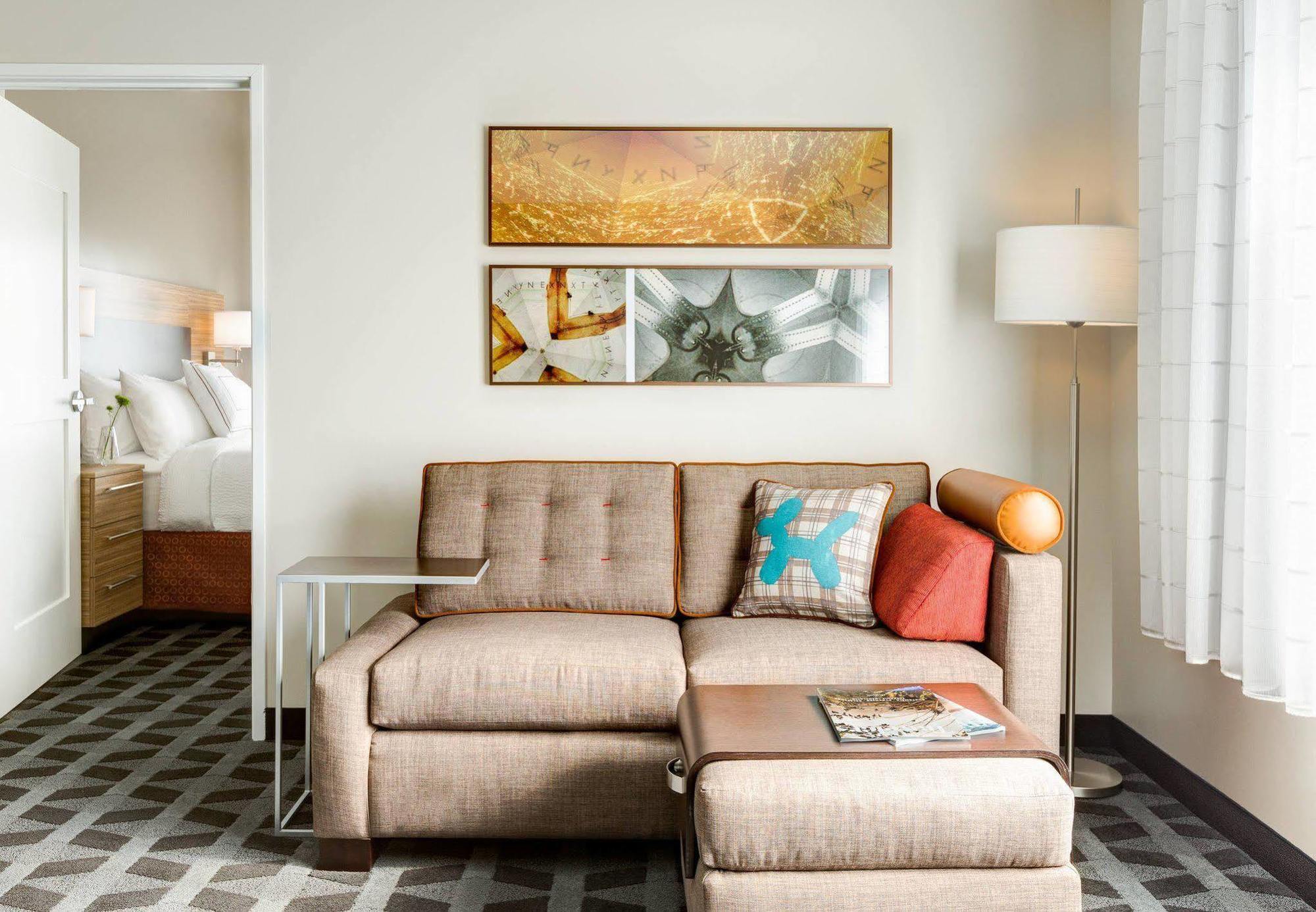 Towneplace Suites By Marriott Bakersfield West Exteriör bild