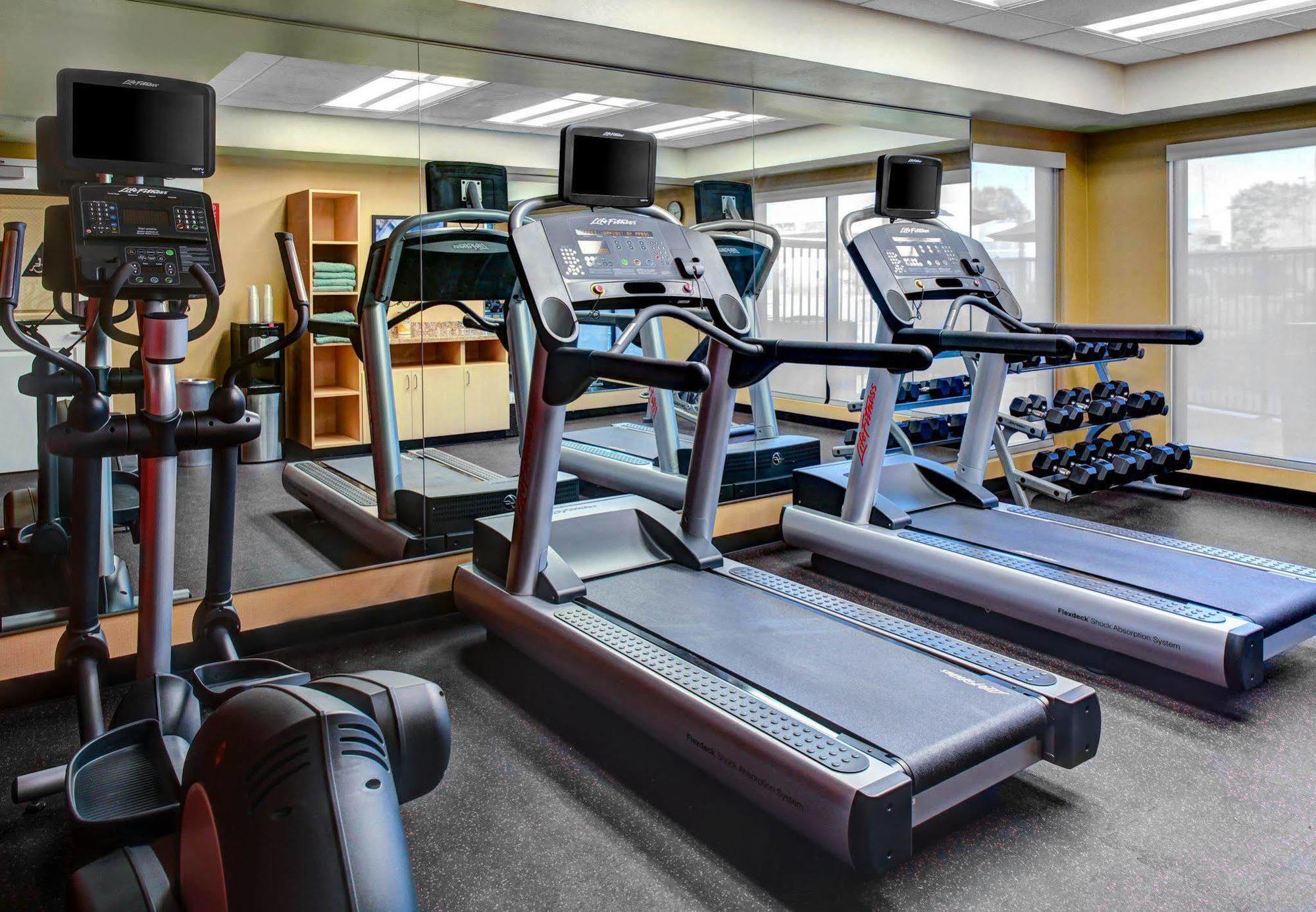 Towneplace Suites By Marriott Bakersfield West Exteriör bild